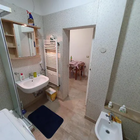 Fisherman's Nest, Near Seaside,shops,old Town 2 Terraces バーリ